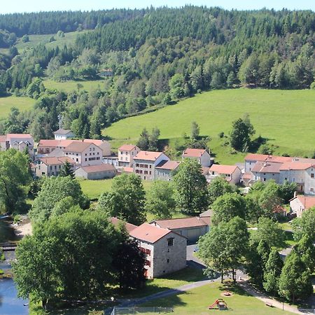 Hotel Les Cevennes à Saint-Cirgues-en-Montagne Extérieur photo